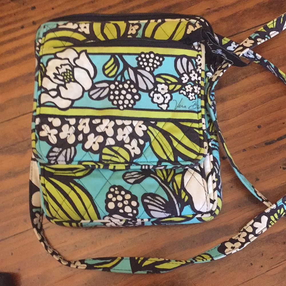 Vera Bradley small cross body purse